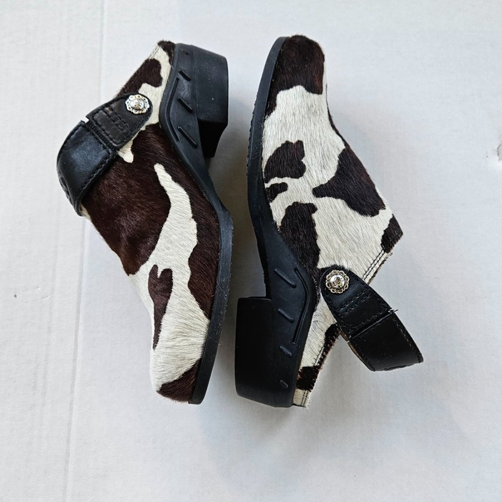 Ariat Black and White Cowhide Mules - Picture 4 of 5